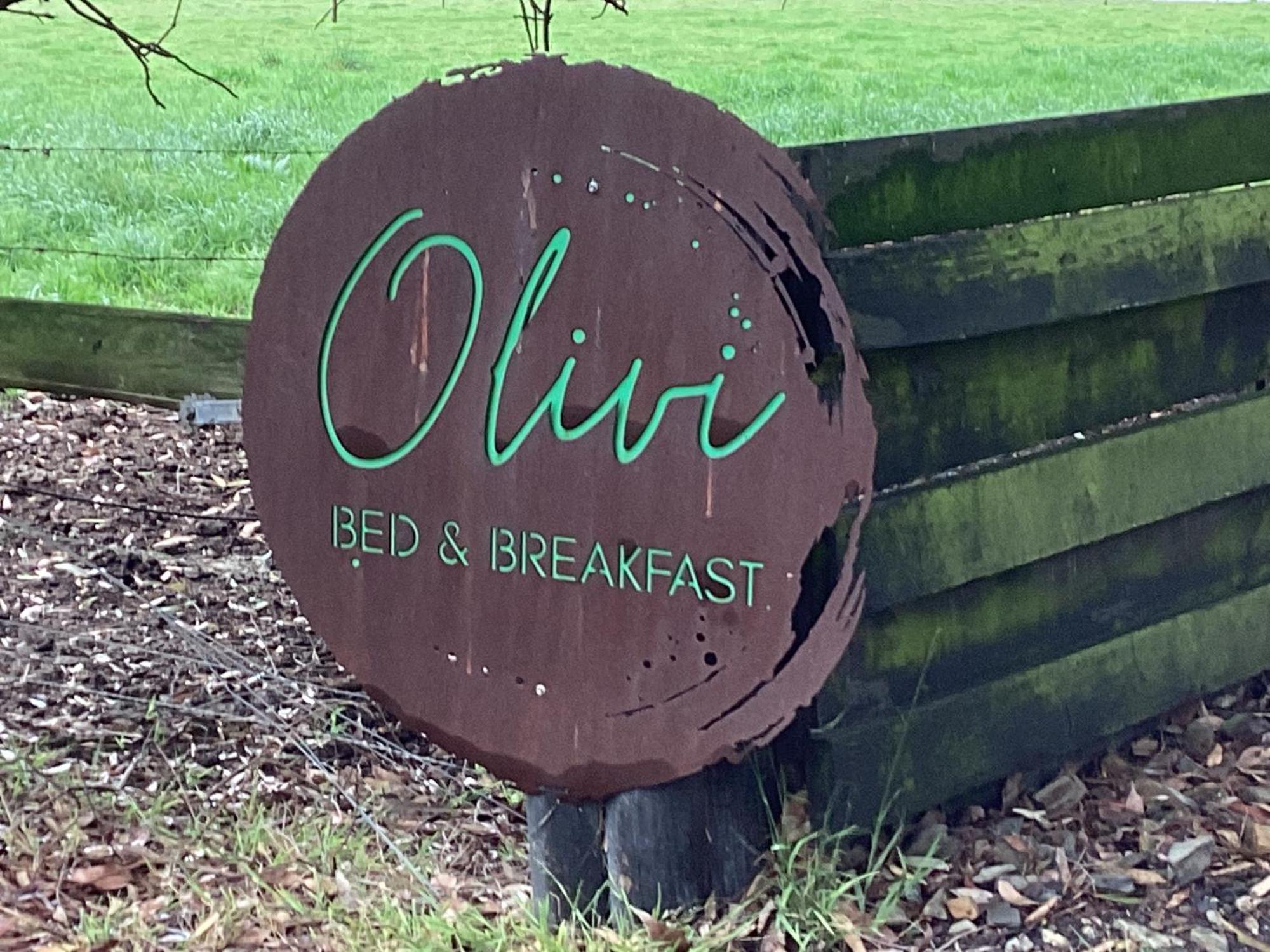 Bed and Breakfast Olivi Yanakie Esterno foto